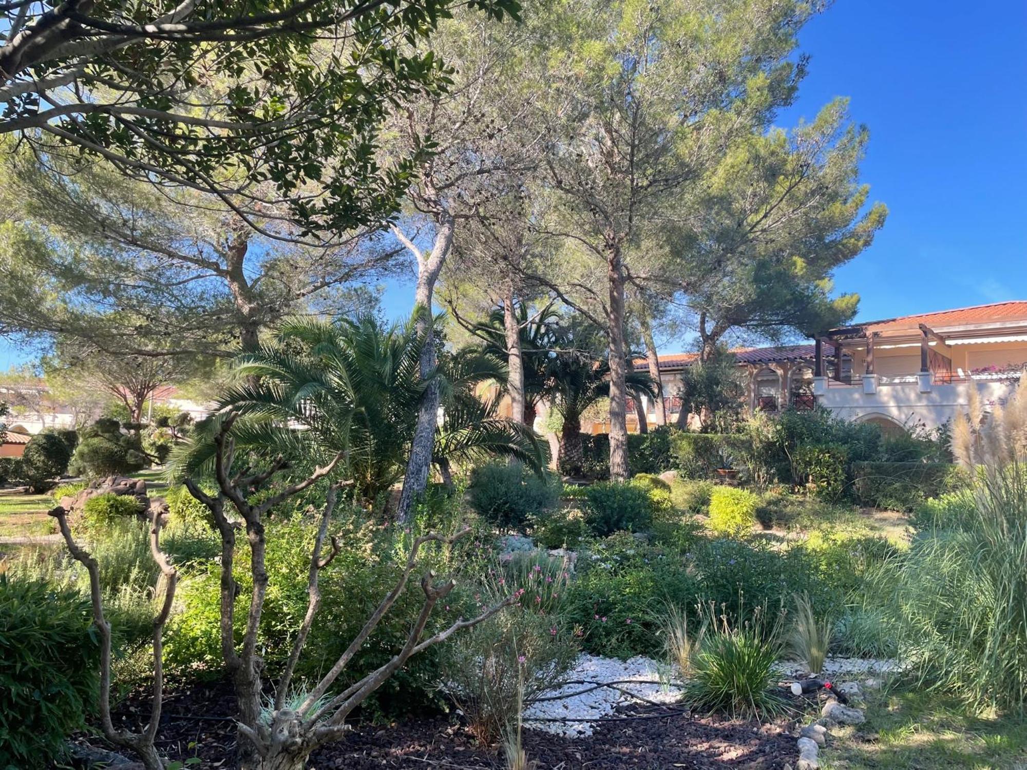 2 Pieces Saint Raphael Renove, Classe 4 Etoiles, 100 M Plages, Piscine, Tennis, Parc, Terrasse, Jardin Privatif Exterior photo