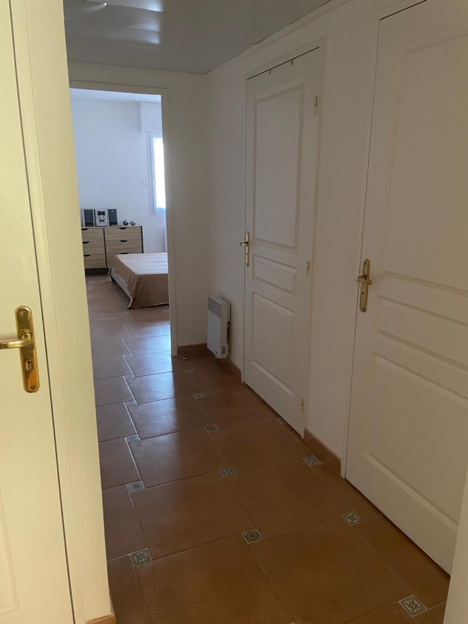 2 Pieces Saint Raphael Renove, Classe 4 Etoiles, 100 M Plages, Piscine, Tennis, Parc, Terrasse, Jardin Privatif Exterior photo