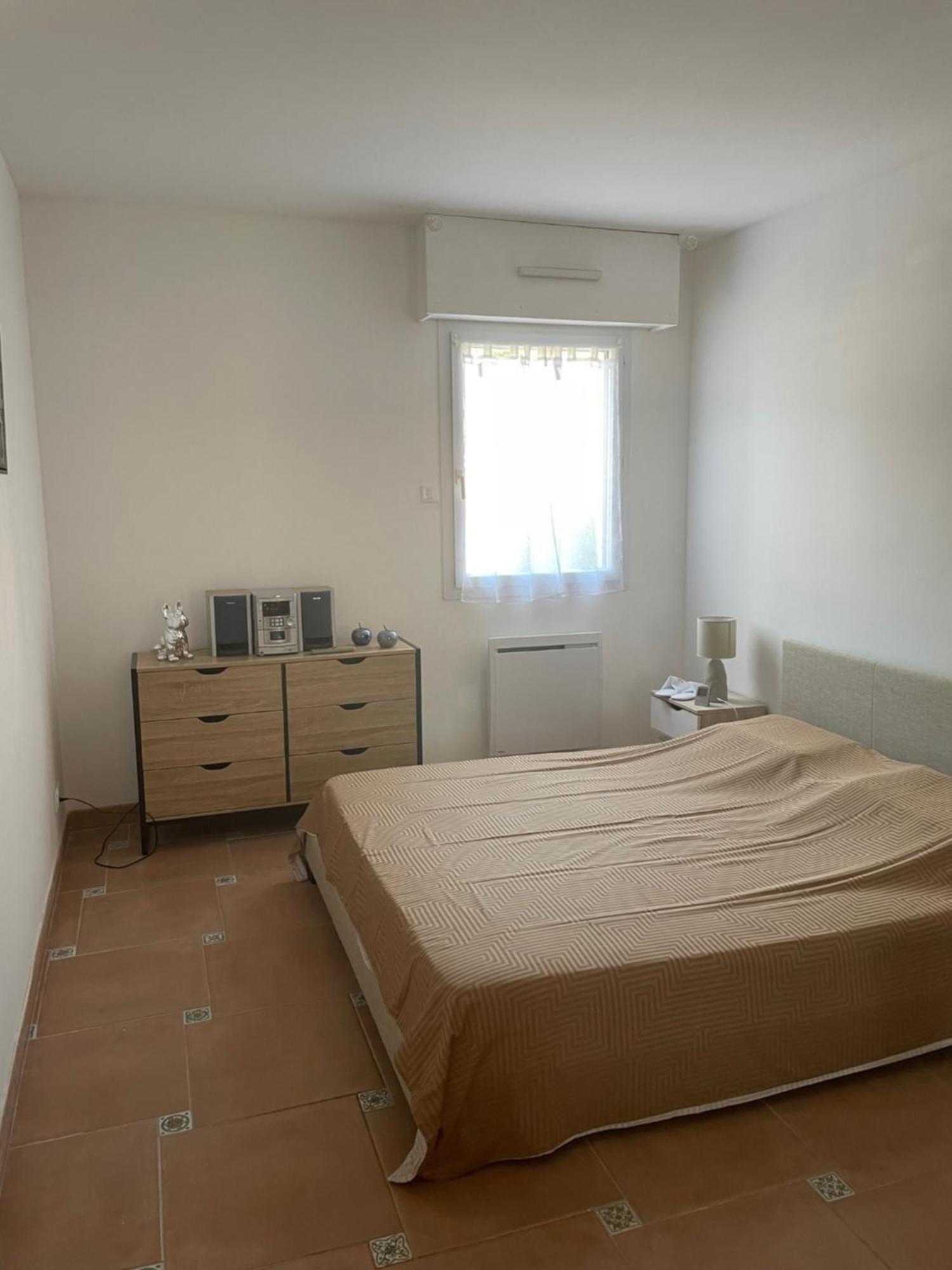 2 Pieces Saint Raphael Renove, Classe 4 Etoiles, 100 M Plages, Piscine, Tennis, Parc, Terrasse, Jardin Privatif Exterior photo